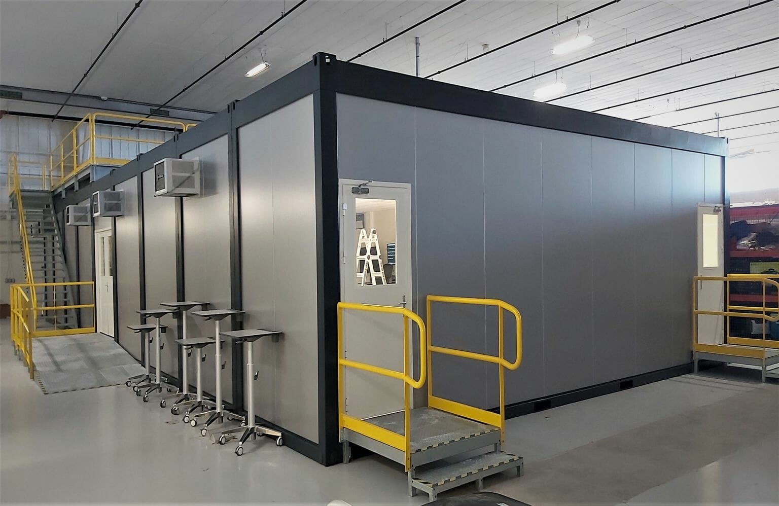 Flight simulator building for Randolph AFB - Modular Building Institute
