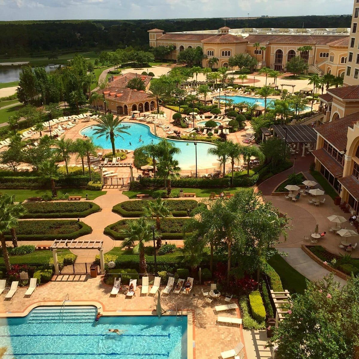 rosen-shingle-creek_pool-view 2